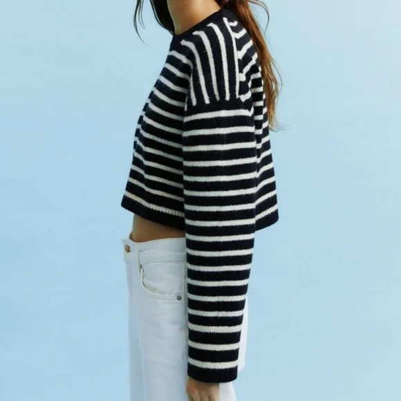 NWT Black and White Cropped Sweater - Picture 4 of 8